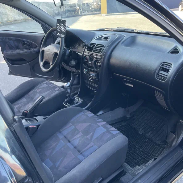 Mitsubishi Carisma 1998 - 16