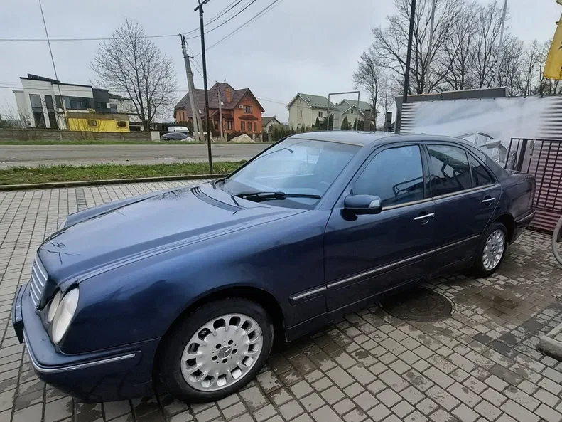 Mercedes-Benz E-Класс 2001