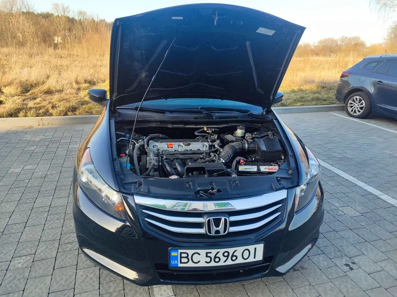 Honda Accord 2012 - 10