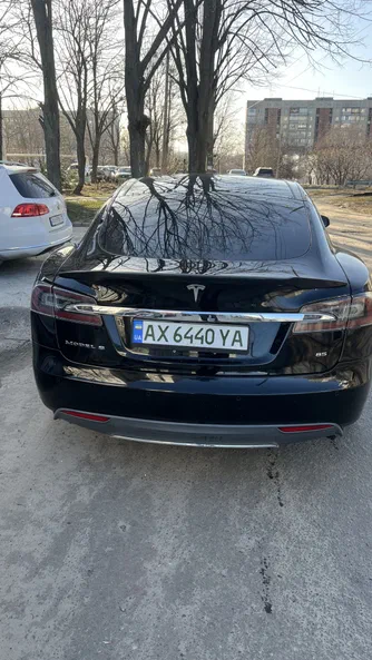 Tesla Model S 2014 - 5