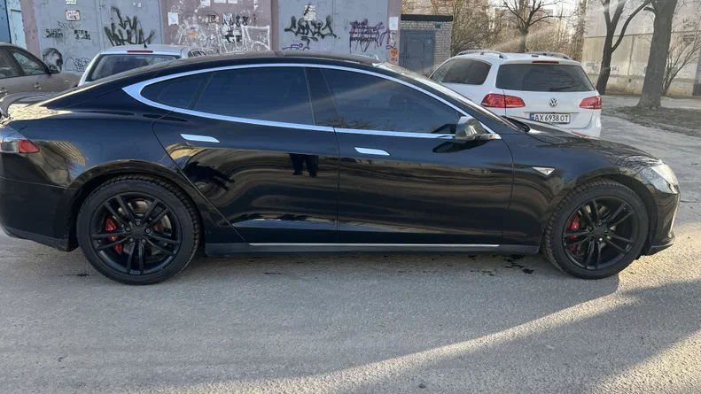 Tesla Model S 2014 - 8