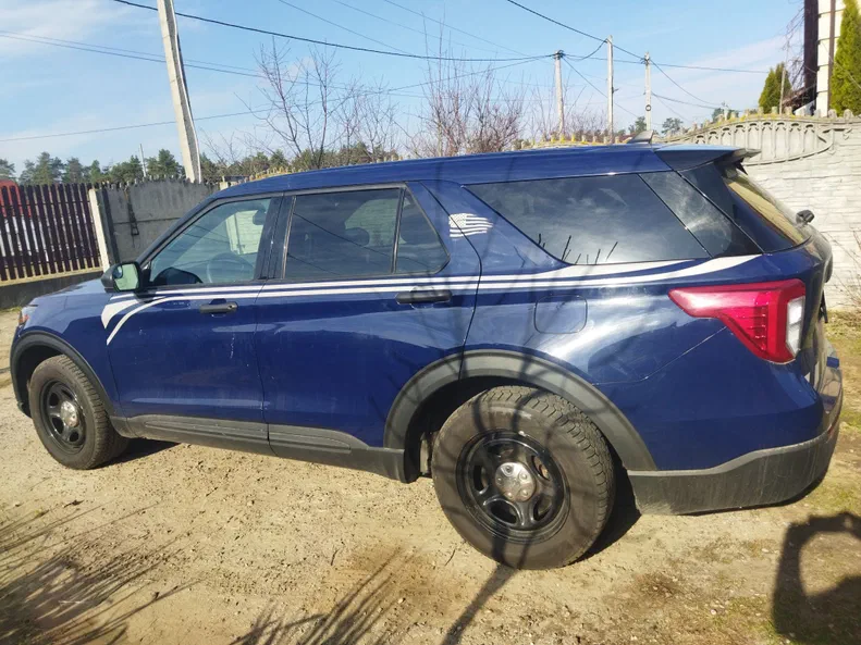 Ford Explorer 2021 - 11