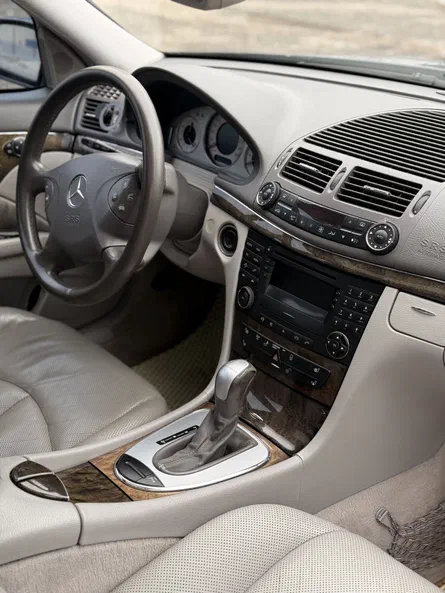 Mercedes-Benz E-Клас 2003 - 16