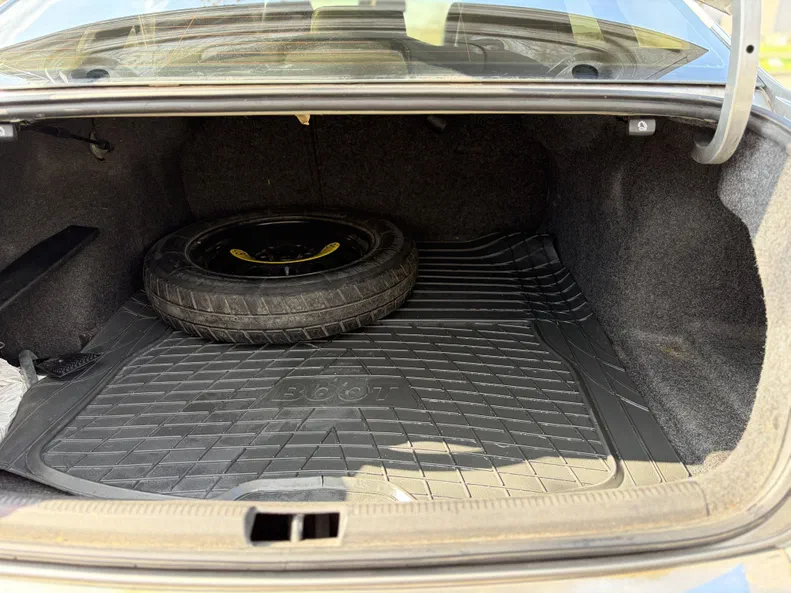 Volkswagen Passat 2012 - 17