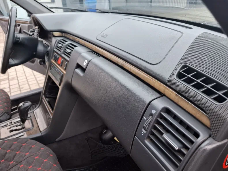 Mercedes-Benz E-Клас 2001 - 16