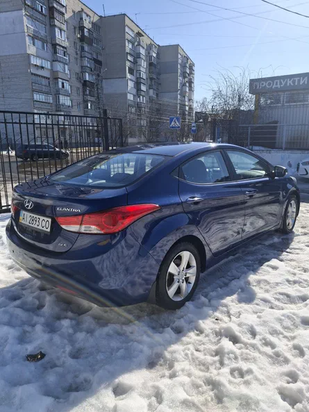 Hyundai Elantra 2012 - 5