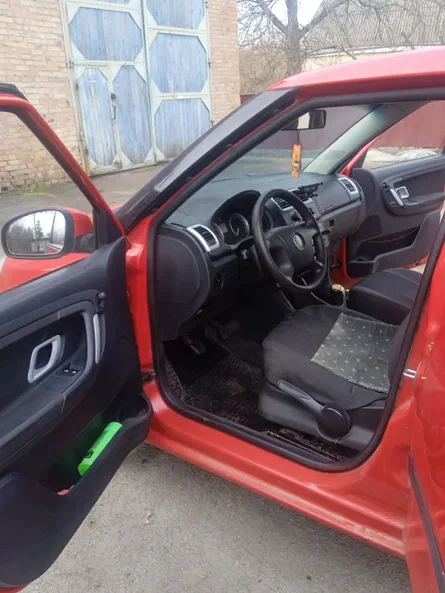 Skoda Fabia 2008 - 10