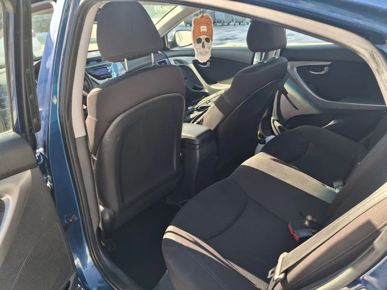 Hyundai Elantra 2012 - 11