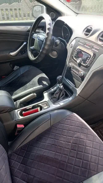 Ford Mondeo 2013 - 13