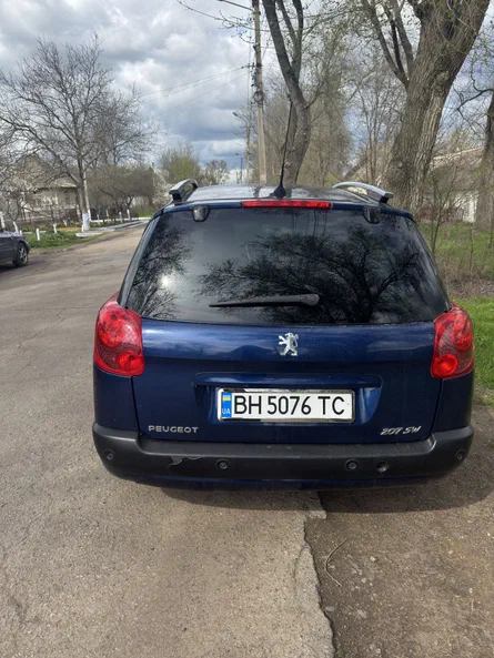 Peugeot 207 2008 - 6