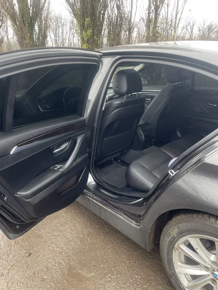 BMW 5 серія 2016 - 6