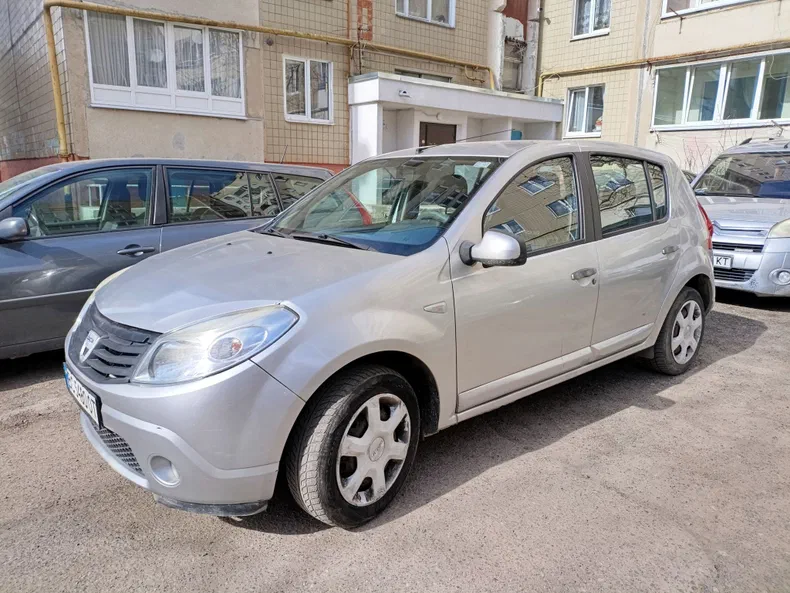 Dacia Sandero 2009 - 2