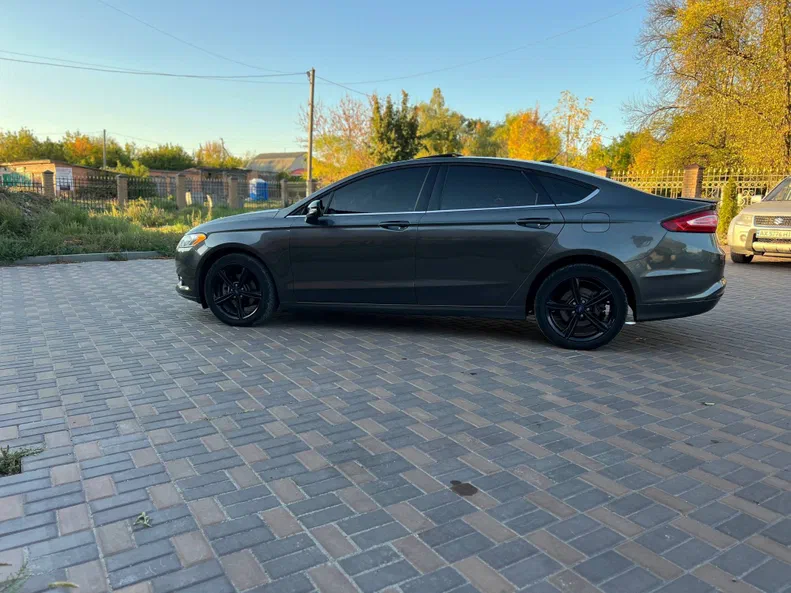 Ford Fusion (North America) 2016 - 4