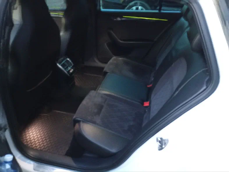 Skoda Superb 2019 - 12