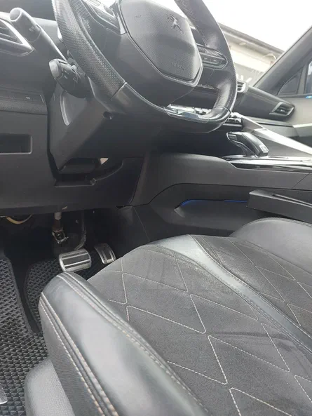 Peugeot 5008 2017 - 16