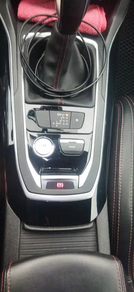 Peugeot 308 2015 - 13