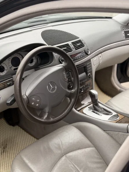Mercedes-Benz E-Клас 2003 - 13