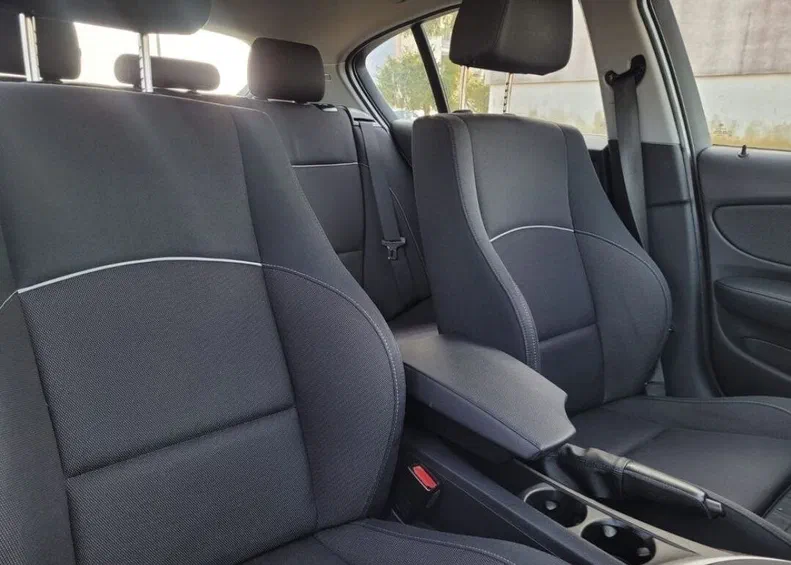 BMW 1 серія 2010 - 6