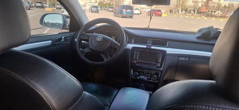 Skoda Superb 2010 - 3