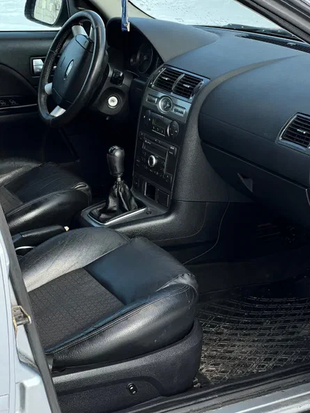 Ford Mondeo 2003 - 5