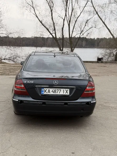 Mercedes-Benz E-Клас 2003 - 6
