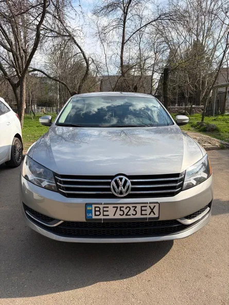Volkswagen Passat 2012 - 6