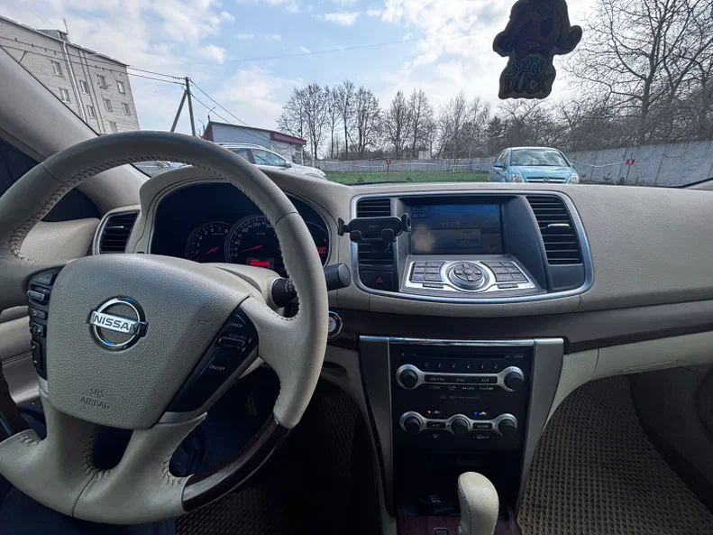 Nissan Teana 2010 - 13