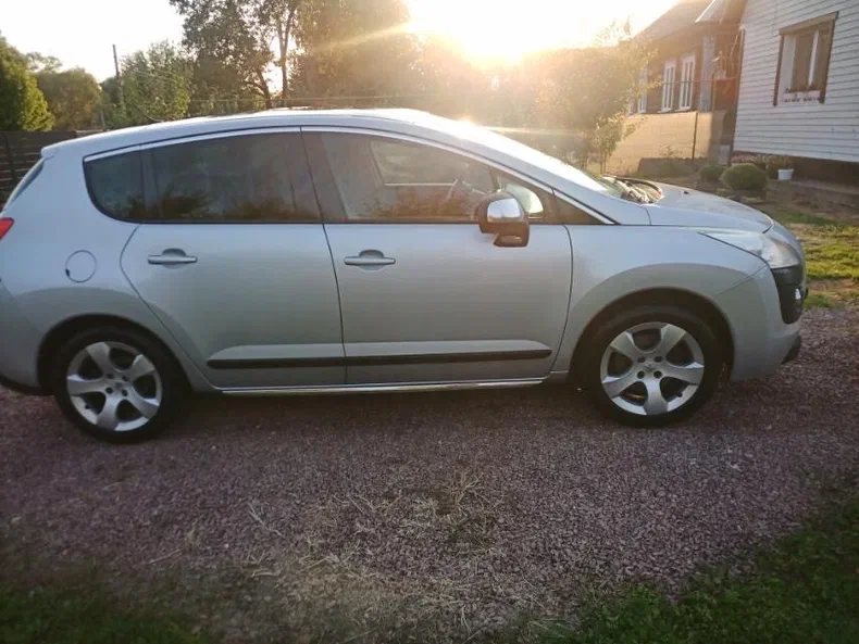 Peugeot 3008 2012 - 5