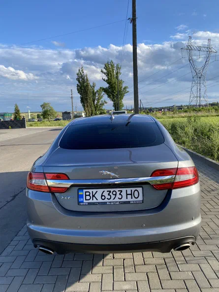 Jaguar XF 2013