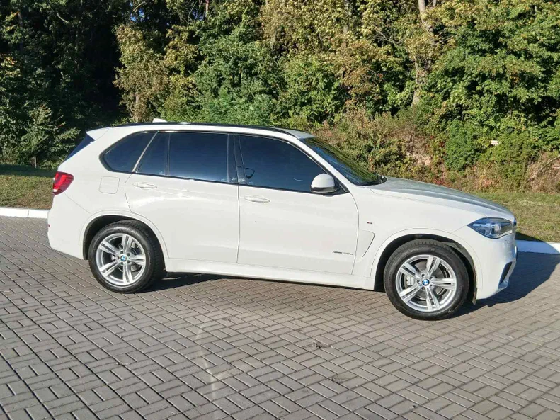 BMW X5 2017 - 12