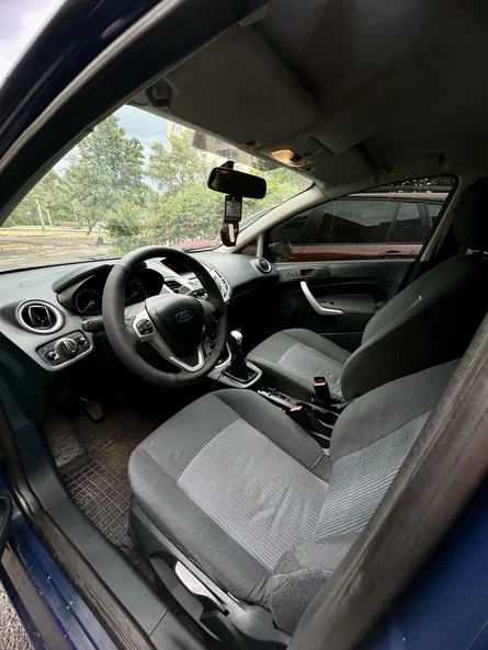 Ford Fiesta 2011 - 6