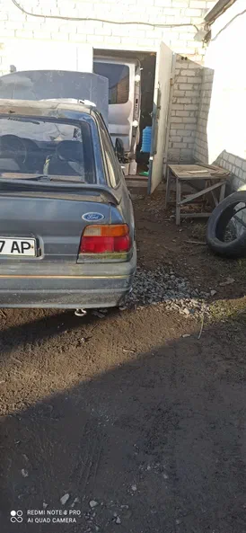 Ford Escort 1992 - 5