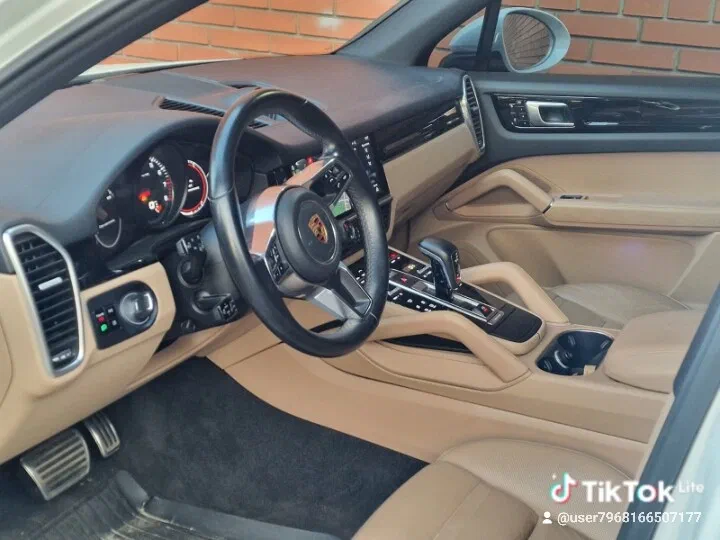 Porsche Cayenne 2017