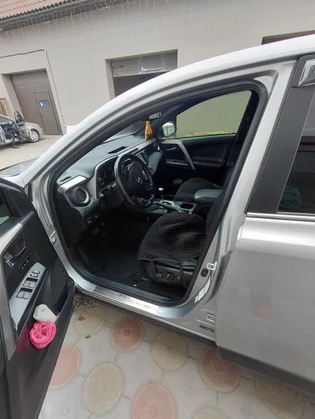 Toyota RAV4 2017 - 5