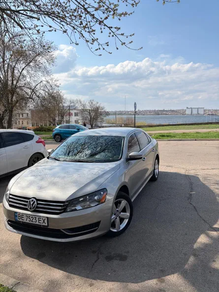 Volkswagen Passat 2012