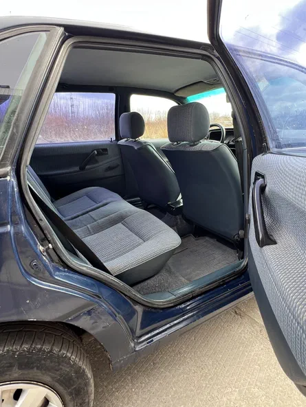 Volkswagen Passat 1991 - 12