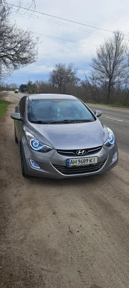 Hyundai Elantra 2011 - 1