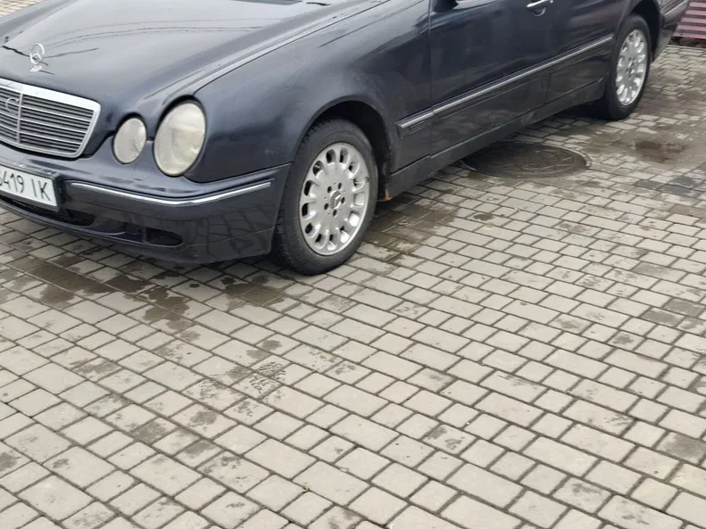 Mercedes-Benz E-Клас 2001 - 11