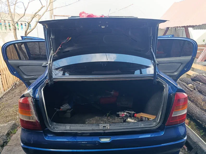 Opel Astra 2008 - 19