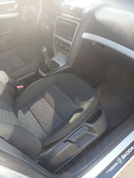 Skoda Octavia 2011 - 8