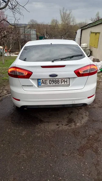 Ford Mondeo 2013 - 10