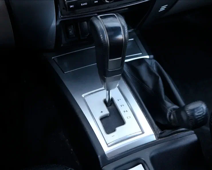 Mitsubishi Pajero Sport 2011 - 23