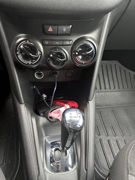 Peugeot 208 2013 - 17