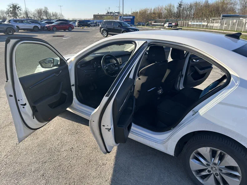 Skoda Octavia 2020 - 12