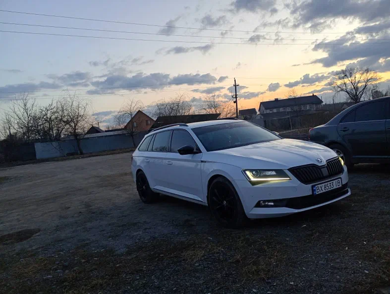 Skoda Superb 2019 - 4