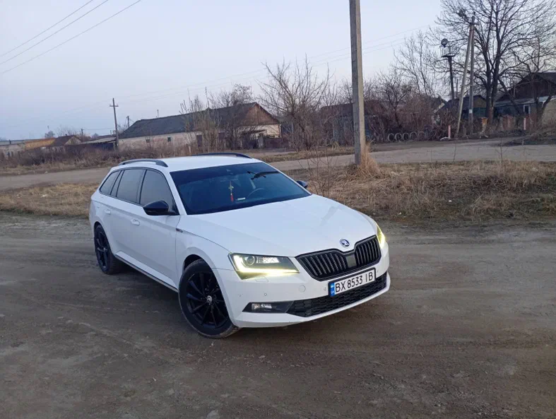 Skoda Superb 2019 - 1