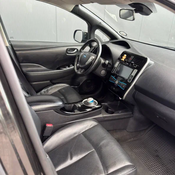 Nissan Leaf 2017 - 13