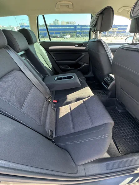 Volkswagen Passat 2016 - 17