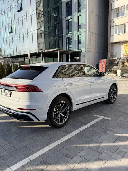Audi Q8 2020 - 7