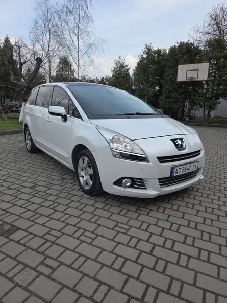 Peugeot 5008 2010